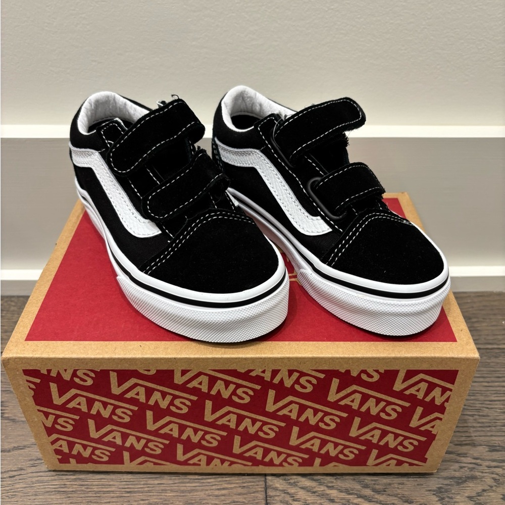 Vans Classic Black and White Velcro Shoes